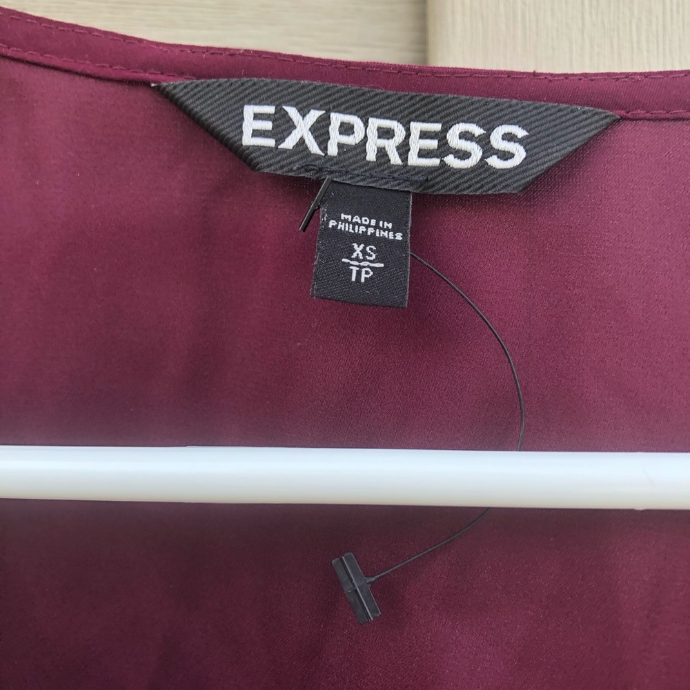 Express shirt - Picture 3 of 3